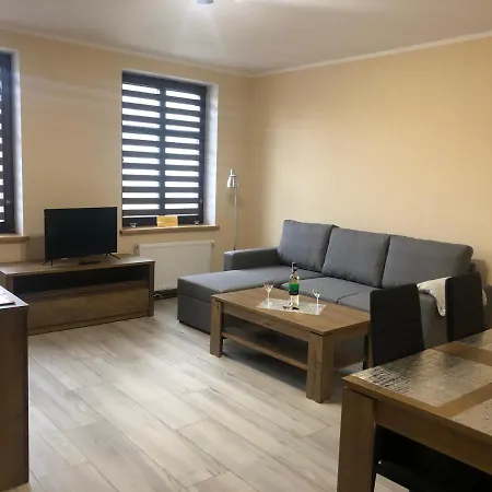 Alicja * Дзержонюв