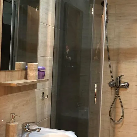 Alicja * Дзержонюв