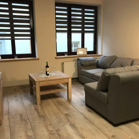 Alicja Апартаменты Дзержонюв